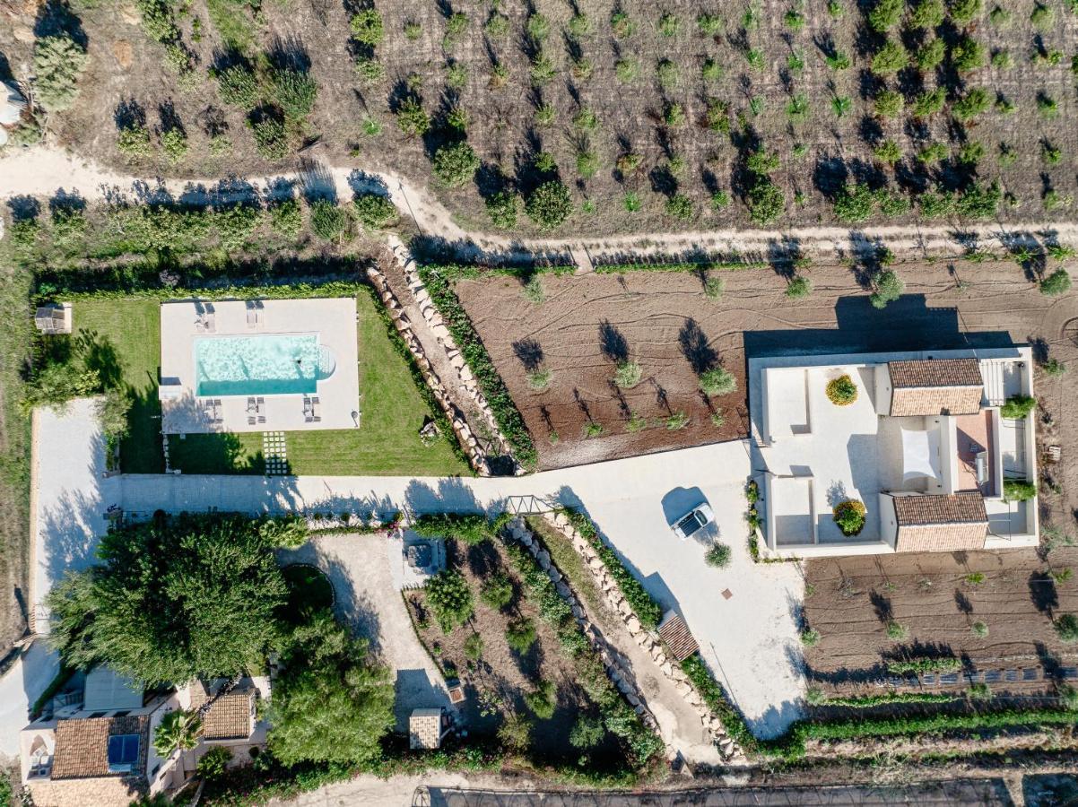 Baglio Il Gelso E L'ulivo Il Carrubo * Reitani